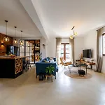 Villa House 