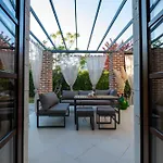 Villa House 