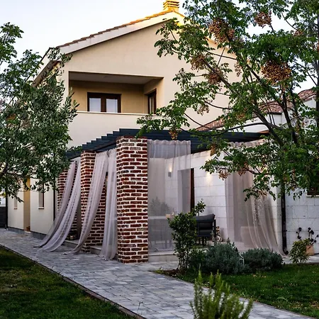 Villa House 