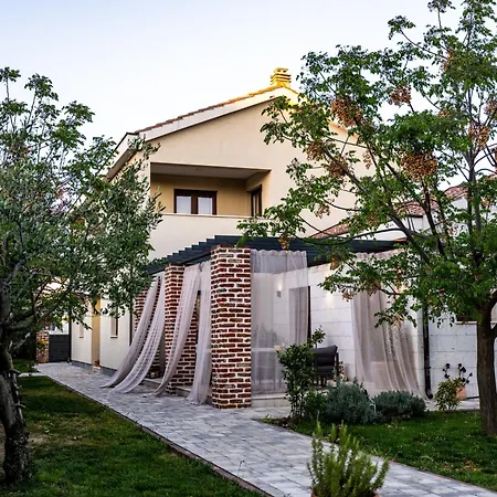 Villa House 