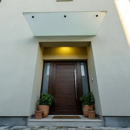 Villa House 